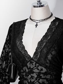 SHEIN ICON Women's Plus Size Autumn/Winter Retro Sexy Simple Casual Millennial Style Y2K Elegant Gothic Style V-Neck Lace Patchwork Bell Sleeve Black Flocked Top - Black - View 5