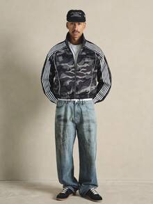 SUMWON Camouflage Print Full Zip Windbreaker Jacket With Striped Sleeves Drawstring Hem And Logo Detail - Army Green - View 3
