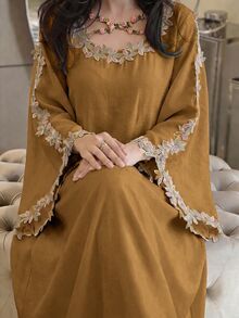 Al Najma 大尺碼女款貼花休閒派對與旅行阿拉伯風洋裝 - 咖啡棕 - 查看 3