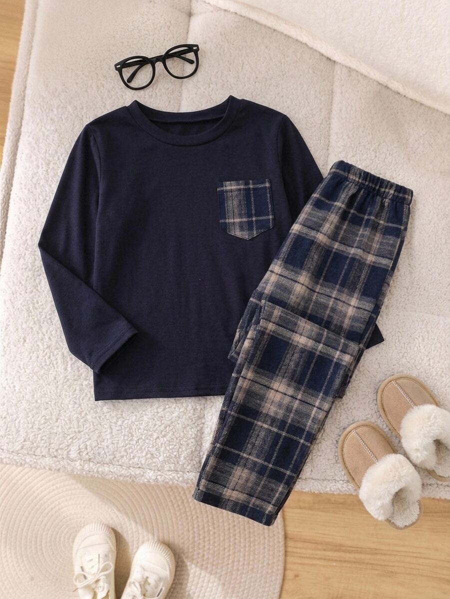 SHEIN 2pcs Kids Young Boy Minimalist Solid Color Crew Neck Long Sleeve T-Shirt With Pocket And Woven Plaid Pattern Long Pants, Loose Casual Pajama Set, Soft Comfortable Loungewear Set, Suitable For All Seasons, Suitable For Home Wear - Navy Blue - View 1