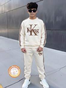 SHEIN 2件組兒童青少年男孩休閒運動學院風 King 字母印花圓領長袖運動衫與長褲套裝，適合通勤、上學、日常休閒、度假、旅行、運動，秋冬穿著 - 杏色 - 查看 1