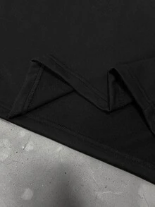 SLATEMANN Men's T-Shirt, Button Half-Placket Design, Handwritten English Print, Loose Fit, Raglan Sleeve T-Shirt, Men's Autumn/Winter Long Sleeve T-Shirt, T-Shirt Fabric, Casual Comfortable Versatile, Suitable For Outings, Commuting, Street Style, Commuting, Travel, Vacation, Daily Wear, Etc. - Black - View 4