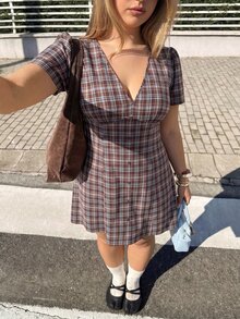 GalTyme 大尺碼女款格紋V領休閒日常夏季洋裝 - 彩色 - 查看 7