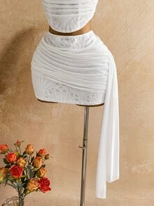 Soleia Women's Solid Color Bandeau Top And Mini Skirt Fashion Set - White - View 5