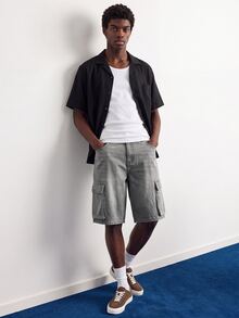 VOXRYNE Men's Casual Street Style Multi-Pocket Gray Denim Shorts - Dark Grey - View 3