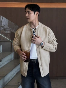 DAZY Jaket Kardigan Pria Warna Khaki Polos Musim Semi/Gugur, Desain Kancing Tunggal, Gaya Jalanan Urban, Fesyen Kasual, Streetwear Kreatif dan Personal. - Khaki - View 3