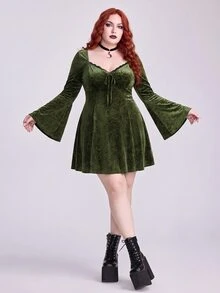 ROMWE Goth Vintage Floral Pattern Dark Velvet Versatile Bell Sleeve Cinched Cinched Waist Plus Size Dress - Green - View 6