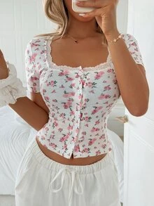 Zavorell Holidaya 女款排扣花卉蕾丝方领修身短袖趣味 T 恤 - 白色 - 查看 6