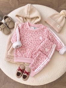 SHEIN Newborn Cute Casual Leopard Print Pink Sweatshirt & Pants Set - Pink - View 1