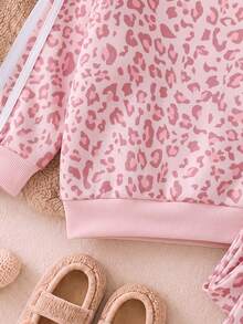 SHEIN Newborn Cute Casual Leopard Print Pink Sweatshirt & Pants Set - Pink - View 4