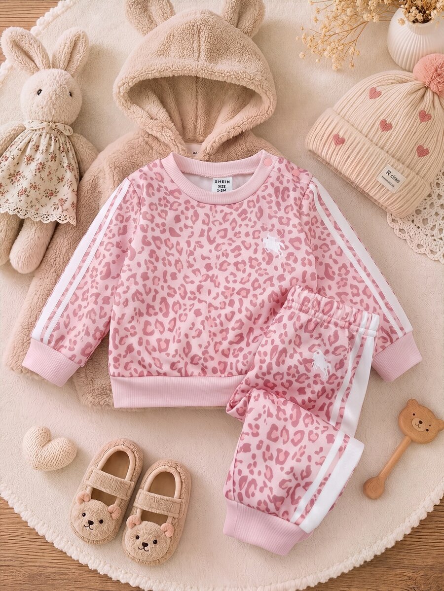 SHEIN Set Baju dan Celana Bayi Baru Lahir Lucu Kasual Motif Leopard Warna Pink - Berwarna merah muda - View 1