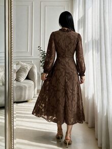 Modelyn 女款棕色V領荷葉邊長袖中長洋裝，優雅飄逸A字秋季洋裝，端莊婚禮賓客晚宴禮服 - 棕色 - 查看 2