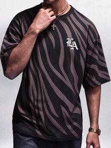 NobleFwd 男士復古斑馬條紋圓領短袖 LA 圖案印花寬鬆休閒街頭風上衣 T-shirt - 彩色 - 查看 4