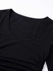 SHEIN 女款春夏/秋冬深色花卉印花U領修身長袖百褶多層荷葉邊長洋裝，波希米亞度假穿搭 - 黑色 - 查看 3
