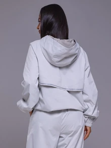 Musera Sport جاكيت رياضي بقلنسوة وسحاب أمامي مع لوحة شعار، بقصة فضفاضة، مقاوم للرياح، للخريف والشتاء، للأنشطة الرياضية والجيم والتمرين والتزلج، أسود ثلجي - فضي - مشاهدة 4