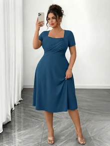 SHEIN LUNE Plus Size Women's Cross-Over Pleated Square Neckline Dress - Baby Blue - View 2