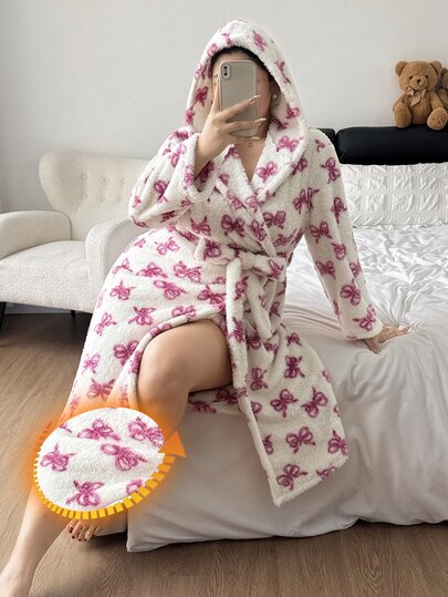 Napfluff CURVE Napfluff CURVE Plus size dam morgonrock med huva, söt plysch med rosetttryck, höst och vinter