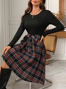 EMERY ROSE فستان نسائي طويل الأكمام بنقشة مربعات وتصميم رقع للعطلات - متعدد الألوان - مشاهدة 10
