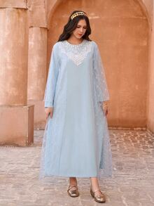 SHEIN Bộ 2 món váy dài phong cách Ả Rập truyền thống thanh lịch cho bé gái, phủ lưới, cổ ren họa tiết hoa, phù hợp đi chơi, dự tiệc và lễ kỷ niệm - Màu xanh lam - Xem 5