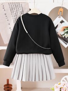 SHEIN 2pcs/Set Tween Girl Sparkly Heart Patch Sweatshirt Paired With Gray Pleated Mini Skirt, Casual Outfit Set For Autumn & Winter - Multicolor - View 2