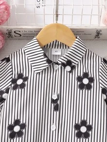 SHEIN 女童幼兒洋裝復古公主仙女風黑白條紋花卉印花短袖前扣小領夏季7歲生日禮物 - 黑色 - 查看 9