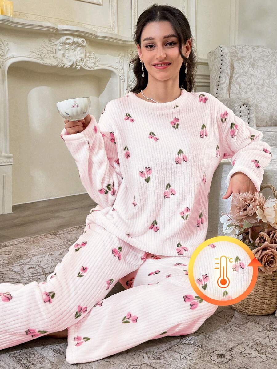 CottageSlumber 印花抓绒长袖上衣和长裤女士蓬松睡衣套装,适合假日、秋冬季穿着,舒适保暖。 - 淺粉色 - 查看 1