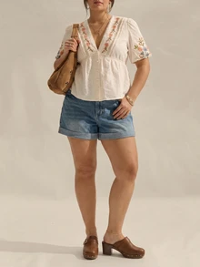 GalTyme Plus Size Floral Embroidered Deep V-Neck Blouse Holiday Vacation Wedding Guest Party Formal Beige Summer Boho Bohemian Elegant - Multicolor - View 4