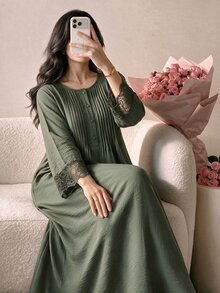 Al Najma 大尺碼女款綠色鈕扣設計蕾絲袖口優雅Ninang端莊休閒阿拉伯風洋裝 正式泰國度假秋季杜拜度假 - 軍綠色 - 查看 1