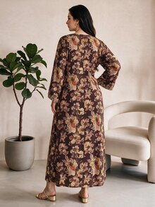 Al Najma 大尺碼女款 V 領花卉印花休閒 Ninang 謙遜風套裝派對 Umrah 洗禮賓客家庭泰國阿拉伯風洋裝 棕色 秋季 - 彩色 - 查看 2
