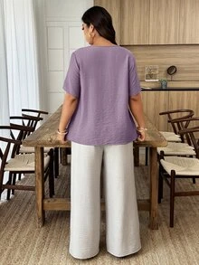 Weeklong Blusa holgada de manga corta con estampado floral, parches y volantes para mujer talla grande, ideal para vacaciones de primavera/verano - Morado - Ver 2