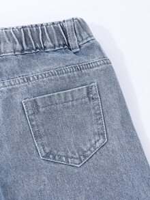 SHEIN ChillGRL Conjunto de 2 piezas de mezclilla para niñas de vuelta a la escuela, chaqueta corta de mezclilla con solapa, pantalones largos de pierna ancha con parches de mariposa y dobladillo deshilachado con adornos de strass, atuendo casual - Lavado ligero - Ver 6