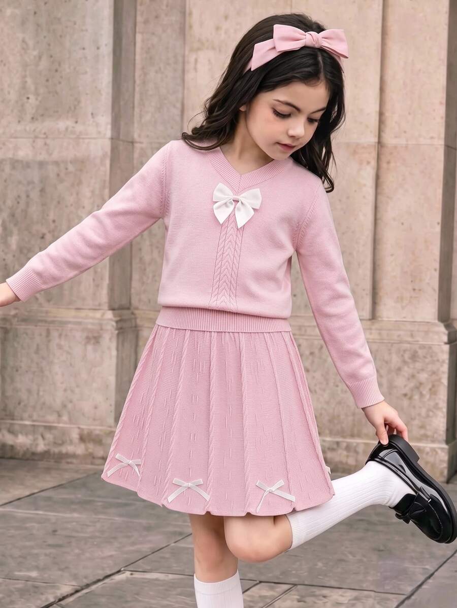 SHEIN Playful Pals 2件組女童可愛長袖蝴蝶結裝飾毛衣與百褶裙套裝 粉色仙女風返校秋季穿搭 適合嬰兒娃娃 - 粉色 - 查看 1