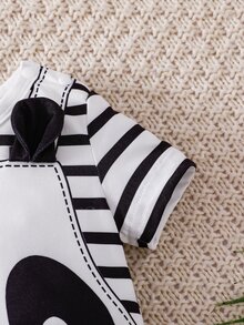 SHEIN Baby Boy Cute Dinosaur Print Soft Comfortable Romper, Suitable For Daily Wear, Holiday Gift Family Matching Photoshoot Black And White Striped Summer - Black and White - View 9