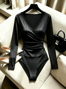 SHEIN 女款優雅通勤交叉V領對比蕾絲飾邊連身衣，適合辦公室、外出與派對 - 黑色 - 查看 4