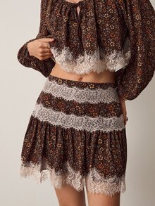 Willow Rêve طقم بلوزة نسائية بأكمام طويلة مع تنورة قصيرة بتصميم دانتيل زهري بني مرقع - بني - مشاهدة 6