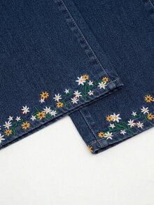 GlowEve 女款夏季花卉刺繡牛仔褲 - 深色水洗藍 - 查看 5