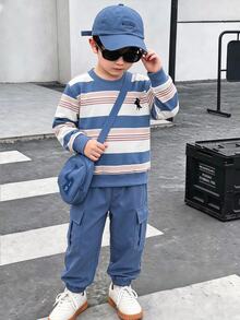 SHEIN 2件組男孩休閒運動套裝，大學街頭風，衛衣+長褲，適合日常穿著、上學、旅行、運動，秋季適用 - 藍色 - 查看 1