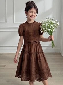 SHEIN Tween女孩 2件組兒童夏季深棕色休閒可愛奶牛女孩家庭套裝韓版短袖森系上衣度假款 - 棕色 - 查看 3
