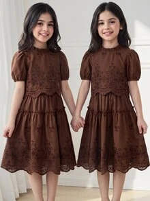 SHEIN Tween女孩 2件組兒童夏季深棕色休閒可愛奶牛女孩家庭套裝韓版短袖森系上衣度假款 - 棕色 - 查看 2