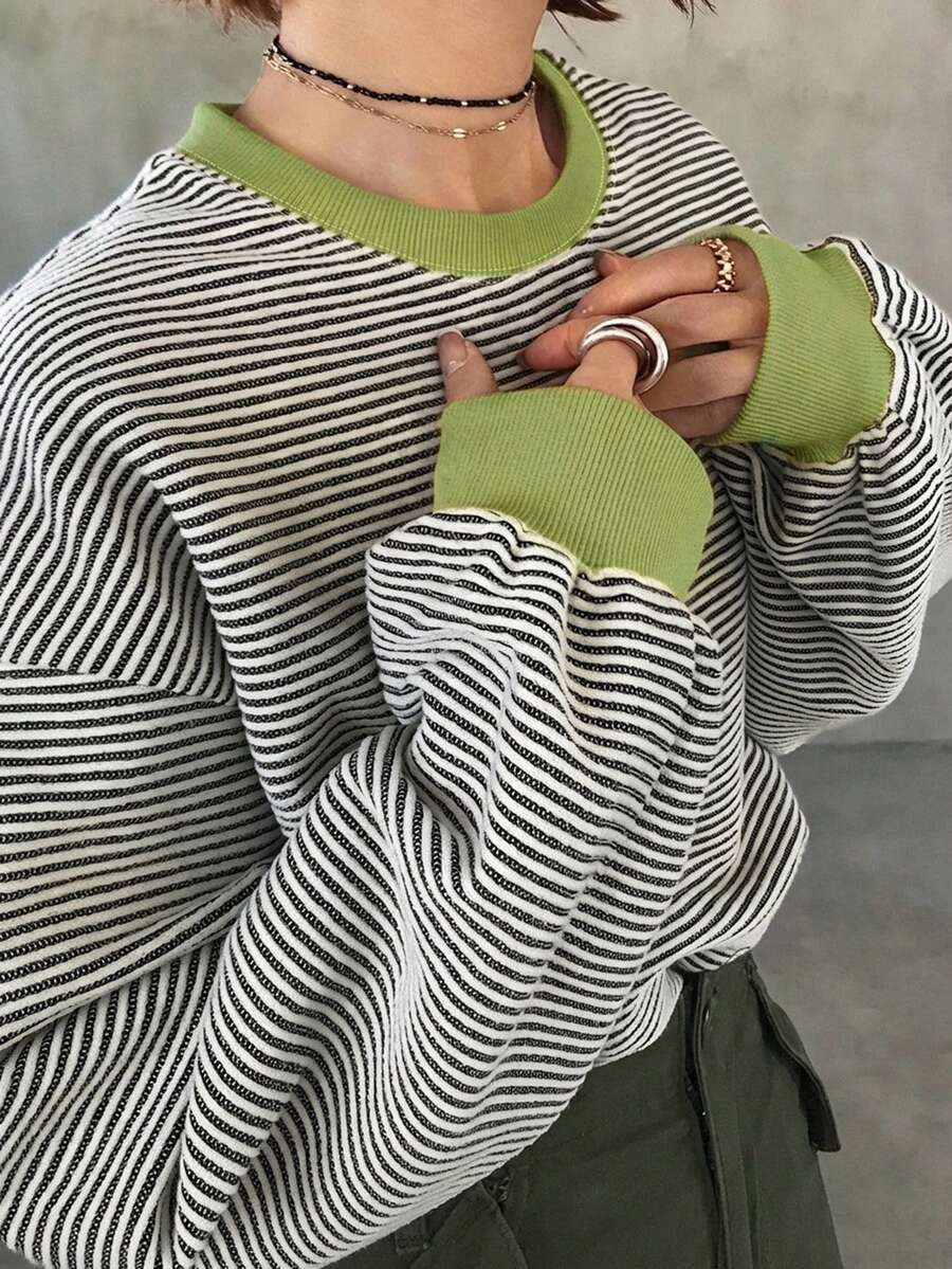 FRIFUL 女款圓領長袖綠白條紋對比飾邊T恤,日常秋季復古街頭風休閒復古70年代80年代校園外出穿搭 - 綠色 - 查看 1
