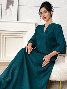 Al Najma Women's Elegant Contrast Lace V-Neck Arabic Style Dress - Blue - View 6
