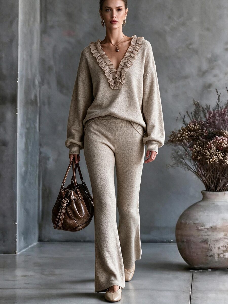 Omancia Elegant V-Neck Double-Sided Ruched Floral Long Sleeve Design Women's Sweater 2 Pieces Set - Khaki - View 1
