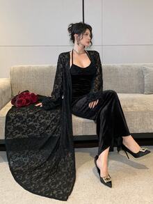 Modelyn 秋季復古性感哥德風天鵝絨細肩帶長洋裝搭配蕾絲飾邊開襟衫 2件套 中東風新年之夜黑色花卉晚宴裝 - 黑色 - 查看 7