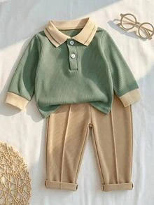 SHEIN 男童 2 件套拼色華夫格針織 Polo 領長袖上衣 + 長褲套裝，小男孩休閒復古服飾，適合日常、上學及其他場合，秋冬款 - 綠色 - 查看 3
