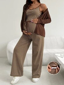 SHEIN طقم كاجوال 3 قطع للحوامل: توب بلون سادة بأكمام طويلة وأزرار أمامية، كاميسول مخطط، وبنطلون واسع الساق - بني - مشاهدة 9