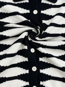 Solivie 女款拼色短袖針織上衣 外出早午餐度假穿搭 白黑配色 夏季休閒法式波西米亞復古風 - 黑與白 - 查看 6