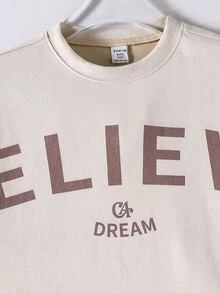 SHEIN Vacaura 青少年男孩 2件套冬季字母印花短袖T恤與工裝褲套裝 寬鬆休閒校園日常街頭風套裝 - 彩色 - 查看 6