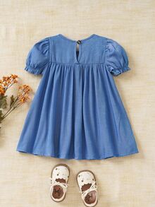 Souflis Souflis Vestido de princesa para bebé niña con manga abullonada, cuello redondo, cintura alta, plisado y acampanado, con bordado floral y apariencia de denim - Azul - Ver 3