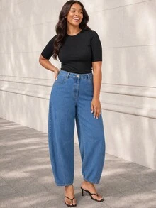 ELLERISSA Plus Size jeans i mediumtvätt med hög midja och smala barrelben i denim - Mediumtvätt - Visa 6