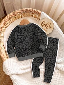 Baby Girl Leopard Print Contrast Striped Side Pullover Autumn Sweatshirt & Sweatpants Set - Multicolor - View 2